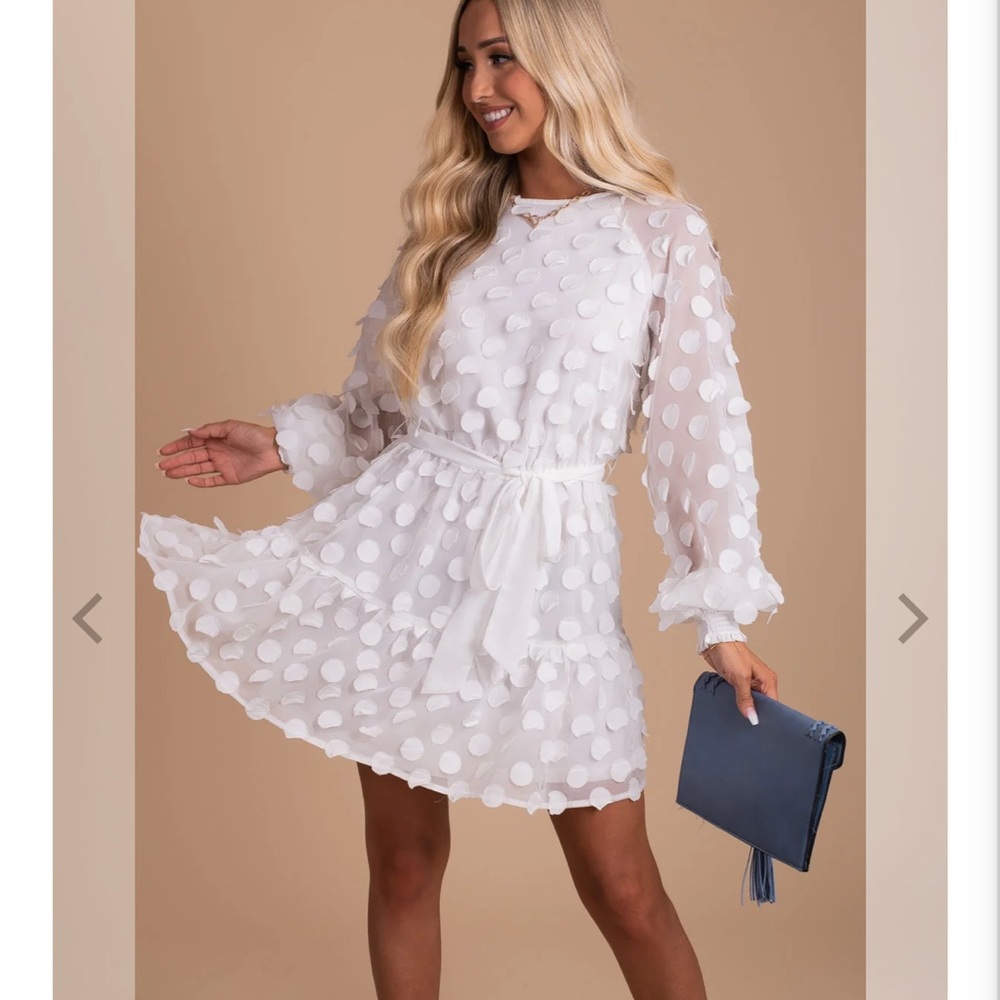 NWT Red Dress Boutique Textured White Dot Dress by Aura Size Small